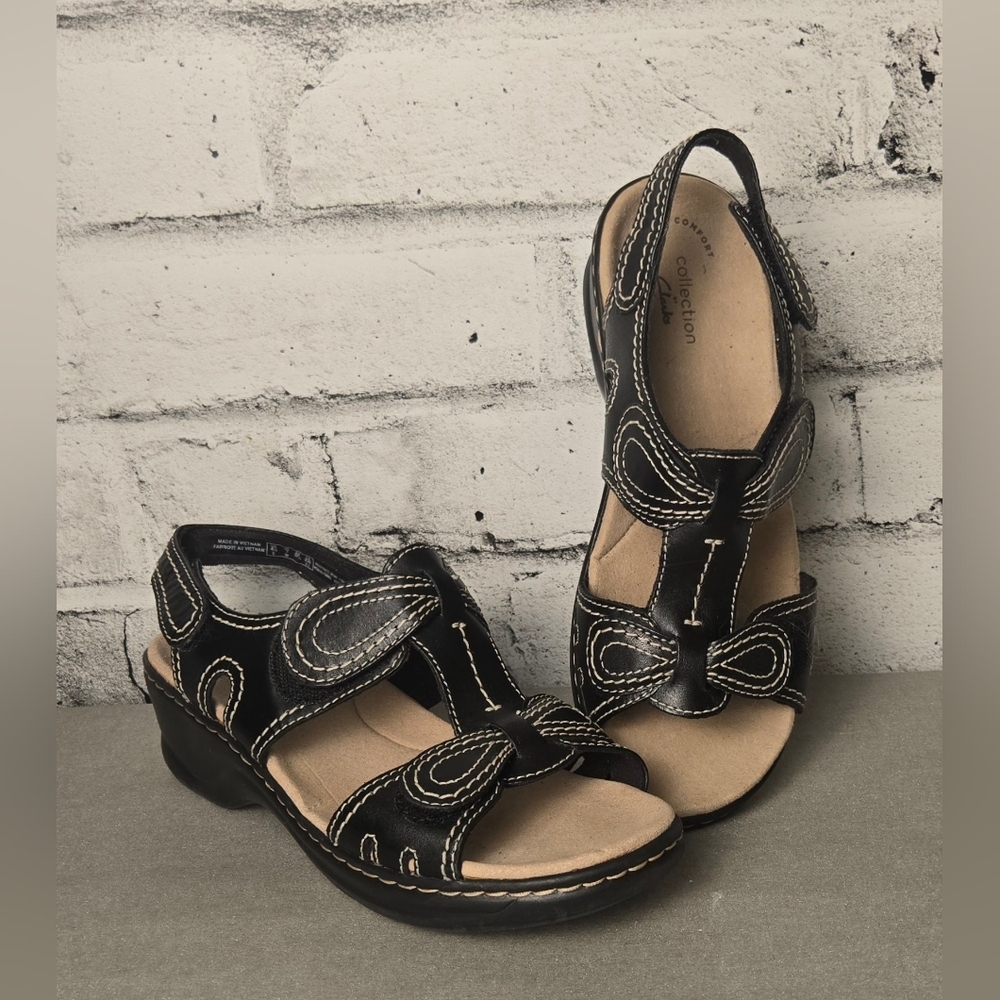 Clarks Collection Ultimate Comfort Black Leather Sandals Wide 7